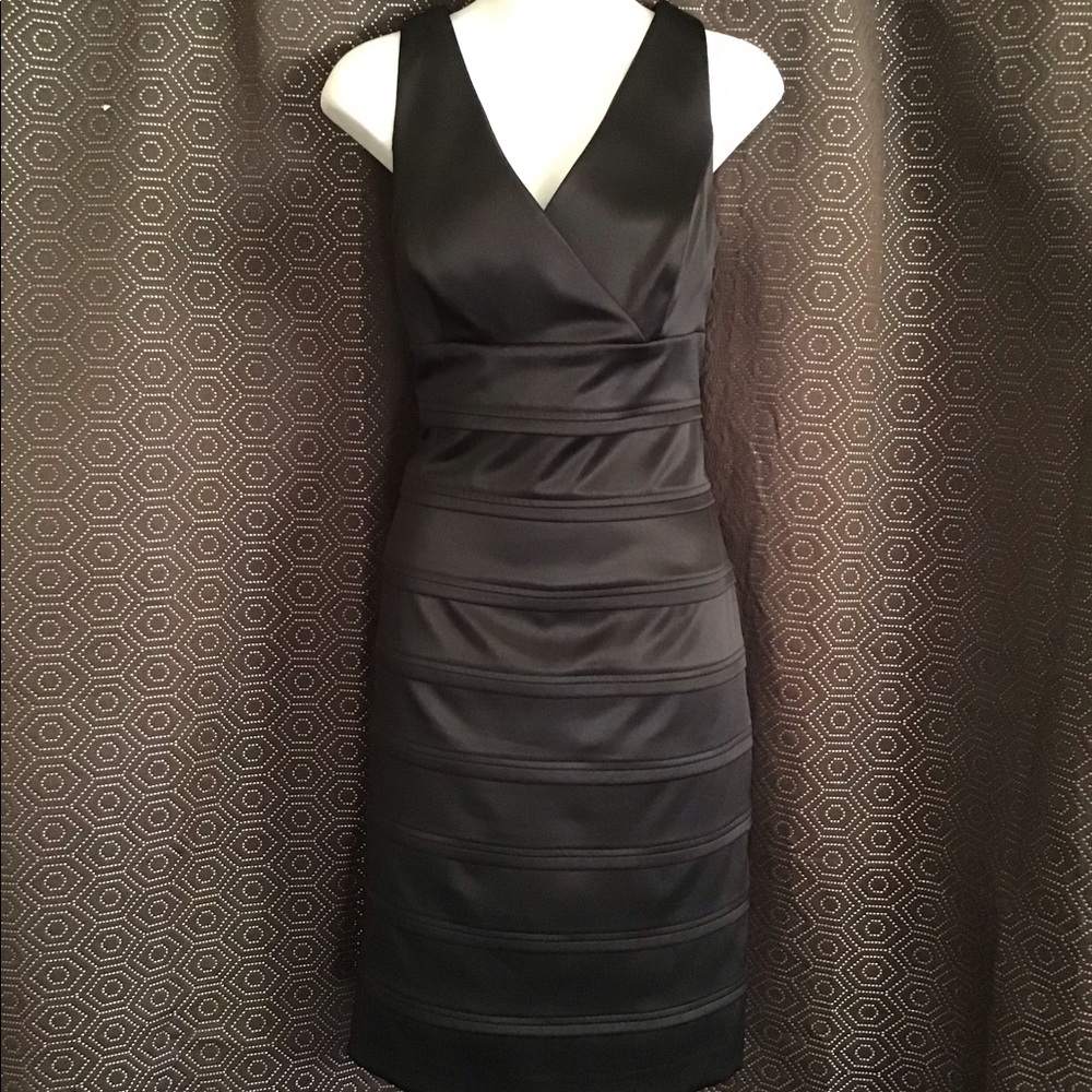 Ladies SEXY Black American Living. Party Dress